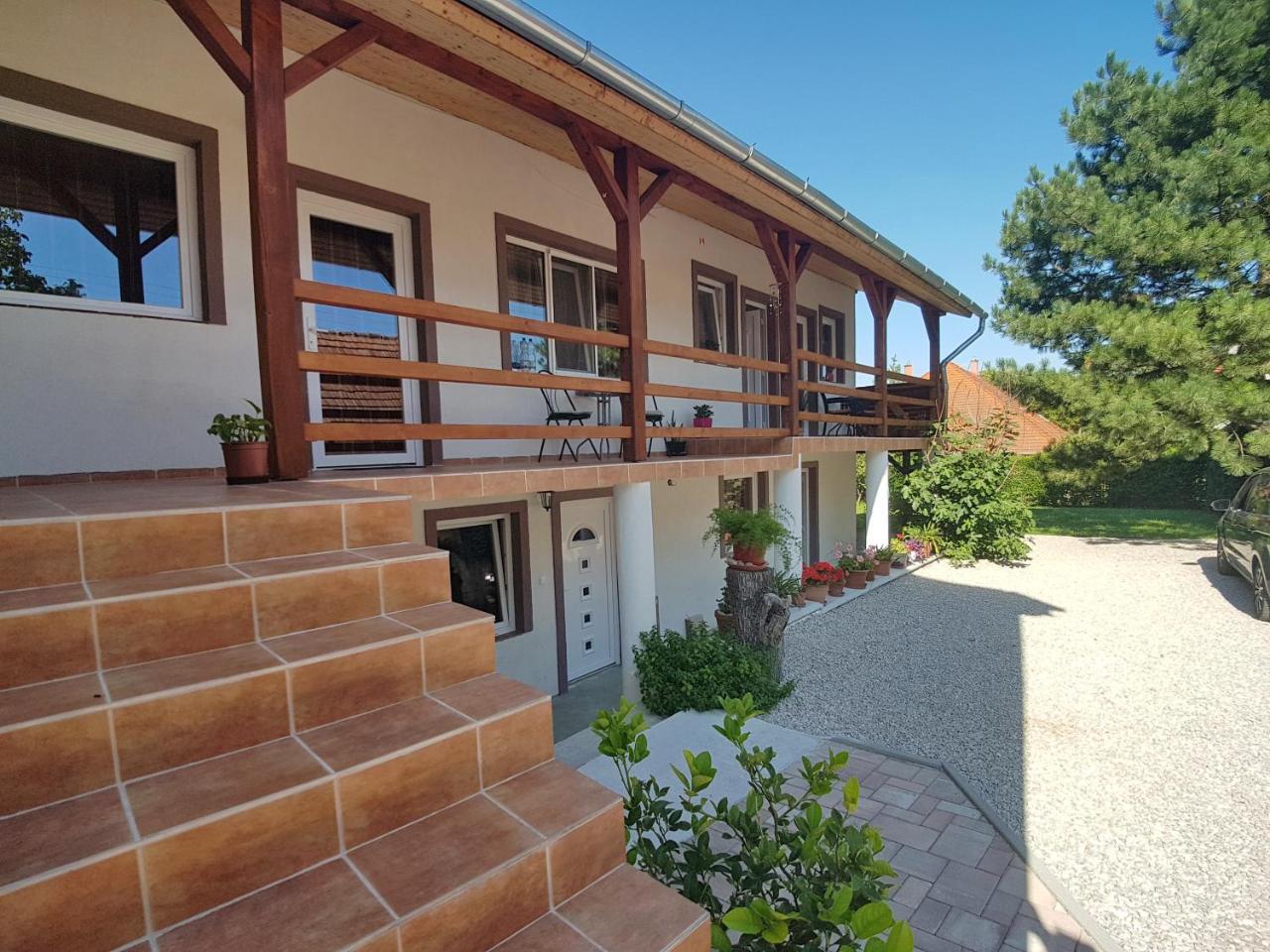 Villa Nora Hévíz Exterior foto